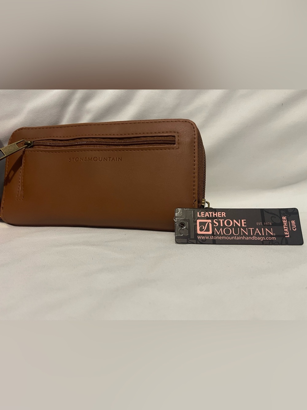 ✨Stone Mountain Leather Nubuck Tan/Brown Double Zip Around Wallet✨ - Picture 3 of 9